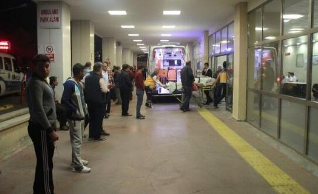 Urfa'da askeri araç ve sivil araç çarpıştı