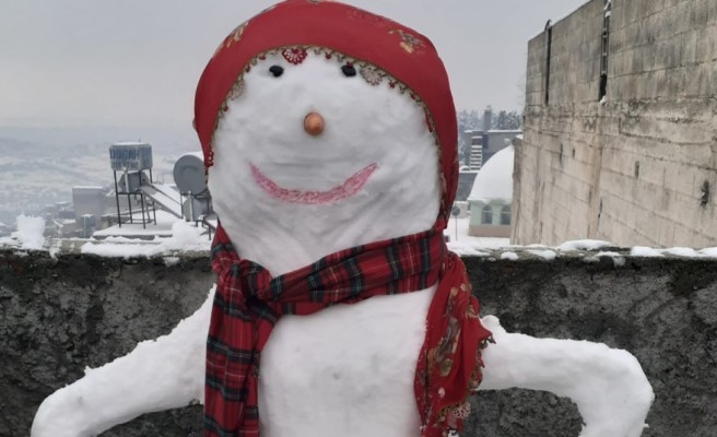 Şanlıurfalılar ilginç kardan adamlar yaptı