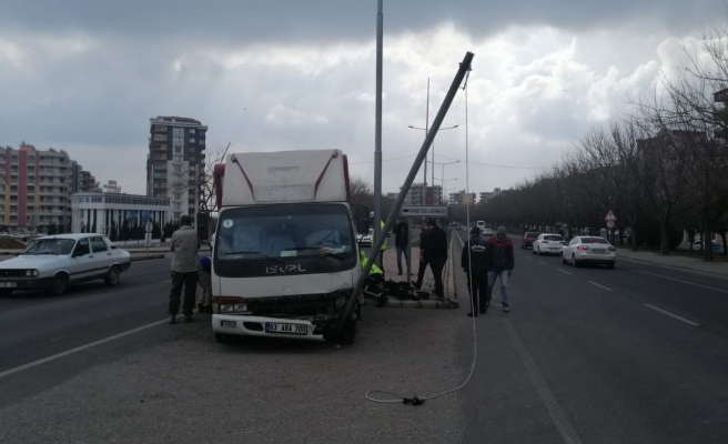 Çevre yolunda trafik kazası oldu