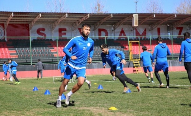 Karaköprülü teknik direktör: Rakibimizi küçümsemiyoruz