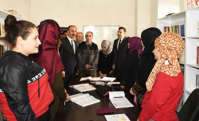 Vali Erin, Siverek’te öğrenci ve öğretmenlerle buluştu