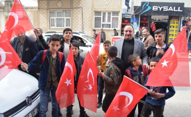 Viranşehir bayraklarla donatıldı