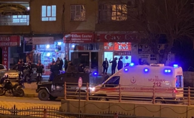 Şanlıurfa’da silahlı saldırı! Motorla geldiler...