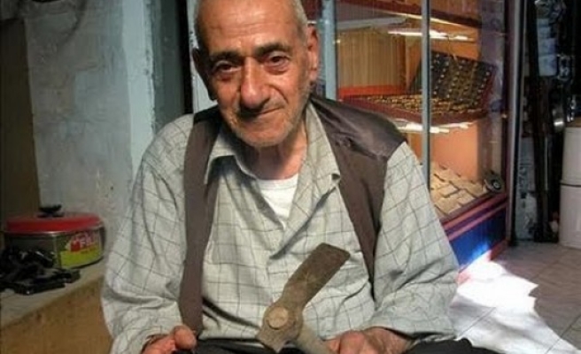 Yılmaz Erdoğan'dan Urfalı Gazelhan'a şiir