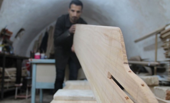 Şanlıurfa'da şekil alan kürekler, yurt dışına ihraç ediliyor