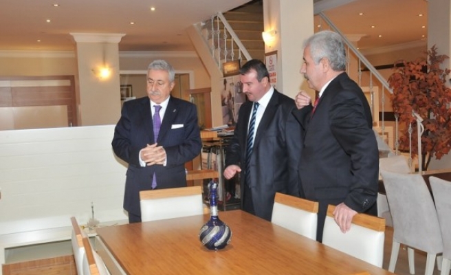 Palandöken: Evlenmek isteyen gençlere destek verilmeli