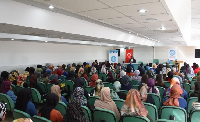 Bahar Kalkanı şehitleri Harran Üniversitesinde anıldı