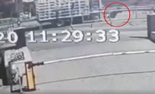 Haliliye'de yaşlı kadına kamyon çarptı