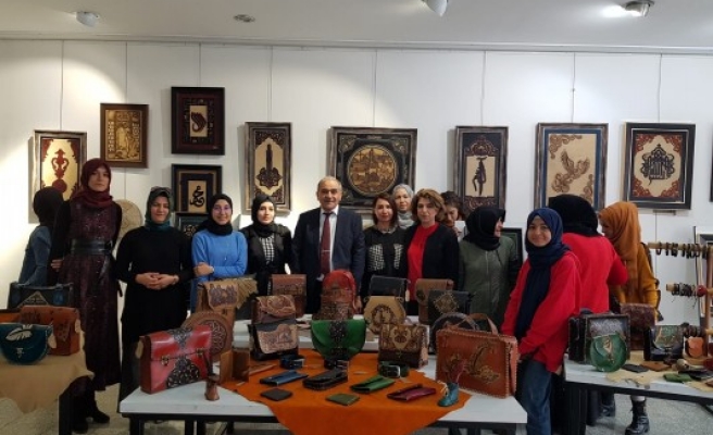 Urfa'da sergi: El emekleri sanata dönüştü
