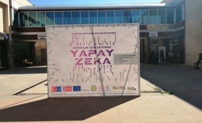 Şanlıurfa'da 'Eğitimde Yapay Zeka' eğitimi verildi