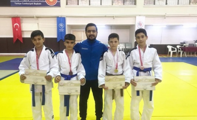 Şanlıurfalı sporcular, takım halinde şampiyon oldu