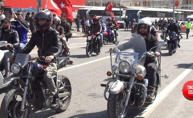 Şanlıurfa’da şehitler için motosiklet konvoyu