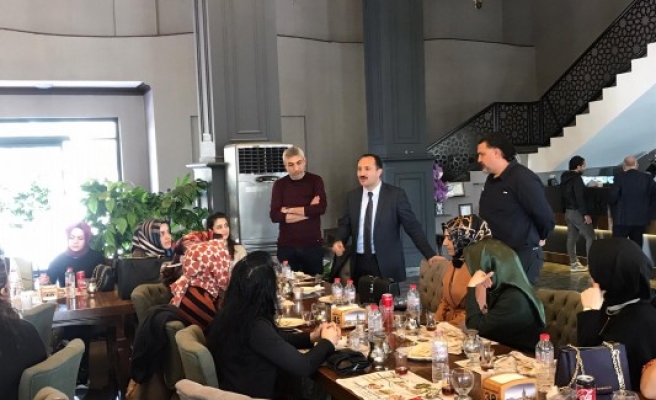 Urfa'daki kadın eczacılar 'Kadınlar Günü'nde buluştu