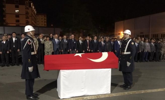 Şehit asker törenle memleketine uğurlandı