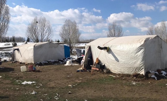 Şanlıurfalı tarım işçilerine belediye yardım etti