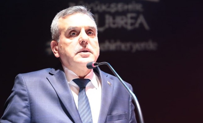 Beyazgül, sağlık çalışanları için alınan kararı duyurdu