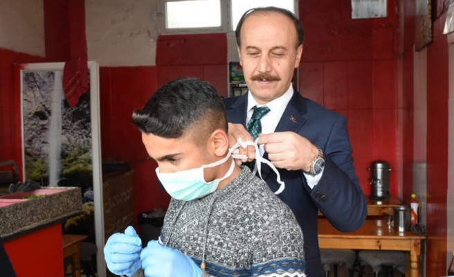 Vali Erin uyardı: Alışkanlıklarımızı bir tarafa bırakmalıyız