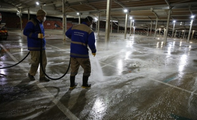 Haliliye’deki semt pazarlarında korona önlemi