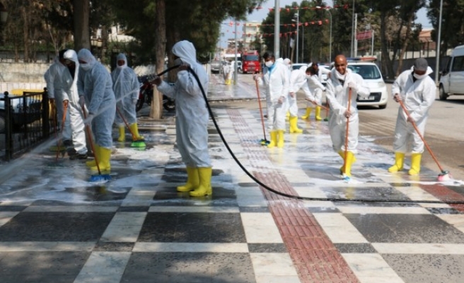 Akçakale sokaklarında 'korona' temizliği