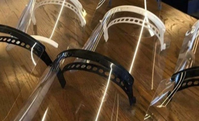 Şanlıurfa’da 3D yazıcılarla ‘maske’ üretiliyor