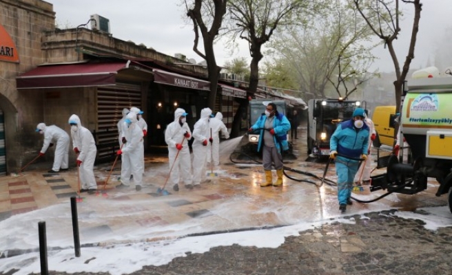 Eyyübiye’de dezenfekte çalışmaları devam ediyor