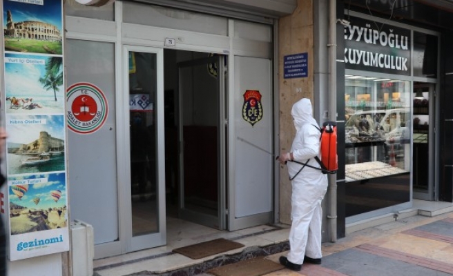 Kentteki kurumlar da dezenfekte ediliyor