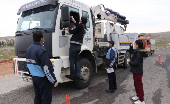 Halfeti girişinde koronavirüs önlemleri alındı