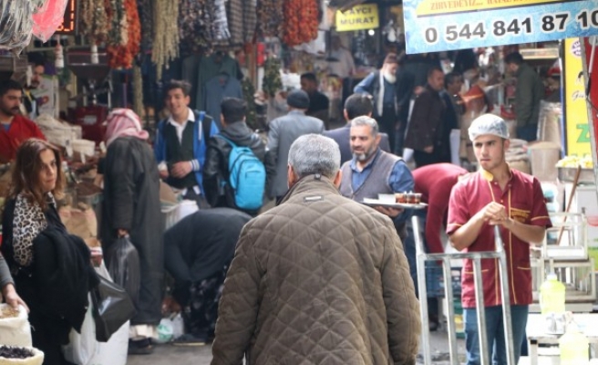 Haşimiye Meydanındaki bir esnafta virüs tespit edildi