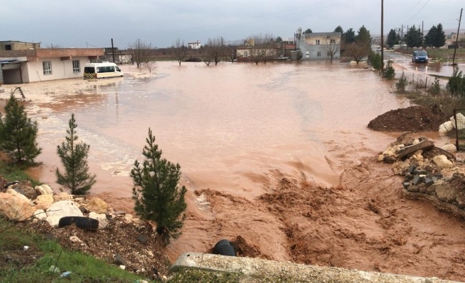 Urfa kırsalı adeta göle döndü!