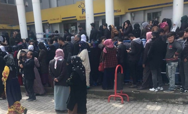 PTT şubelerini geçici olarak kapattı