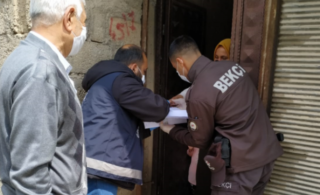 Urfa'da bin TL'lik yardımlar ödenmeye başladı