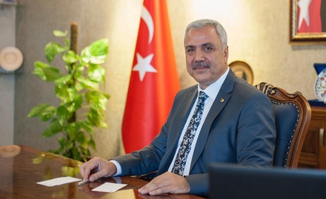 Peltek: Kısıtlamalara gitmek zorundayız