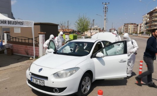 Viranşehir'de dezenfekte istasyonu kuruldu