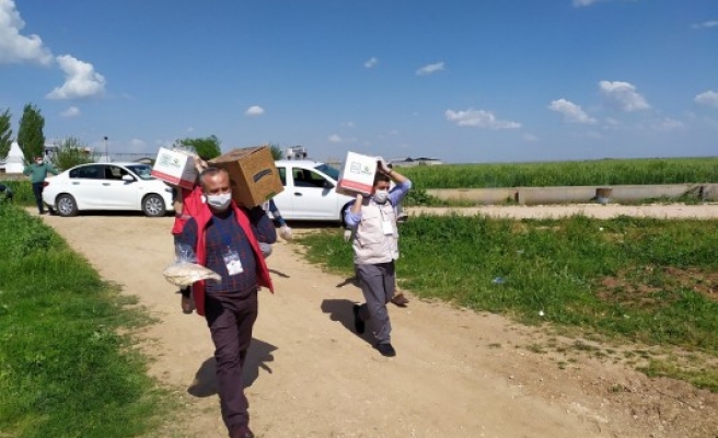 Şanlıurfalı hayırseverlerin yardımı devam ediyor