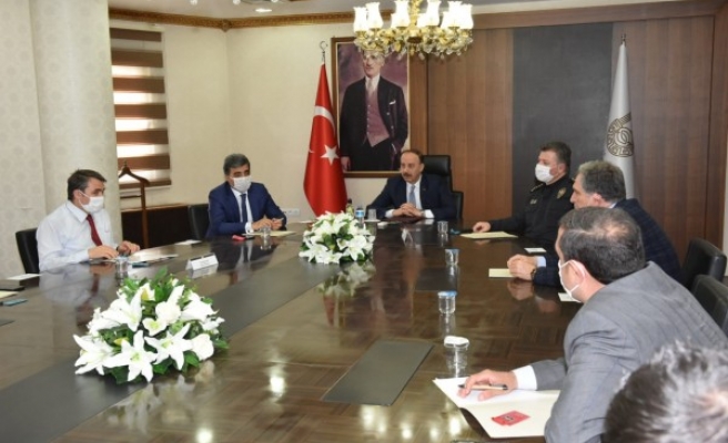 Vali Erin inceledi! Bir okul daha PTT görevi görecek