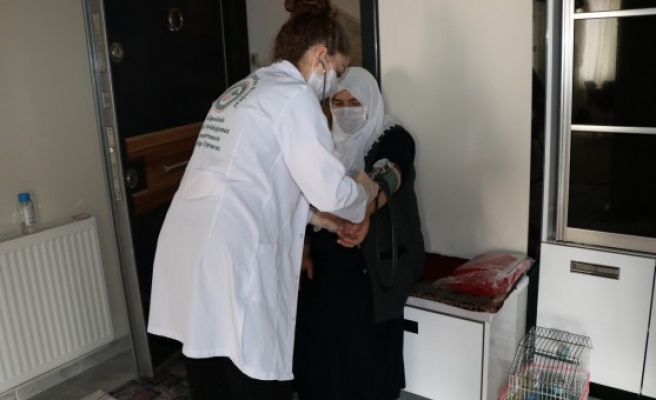 Urfa’da 65 yaş üstü kadının bayrak ve kuş talebine yanıt geldi