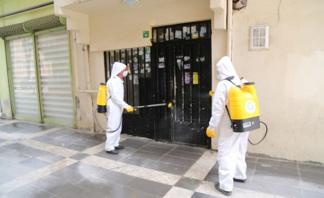 Dezenfekte çalışmaları sokağa çıkma yasağında da sürüyor