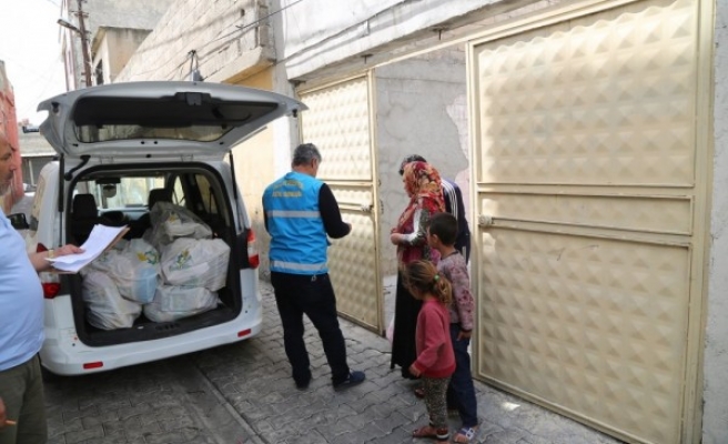 Haliliye’de iftardan önce sıcak yemek evlere ulaştırıldı