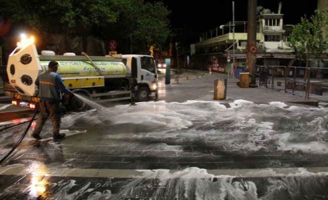 Eyyübiye'de korona temizliği sürüyor