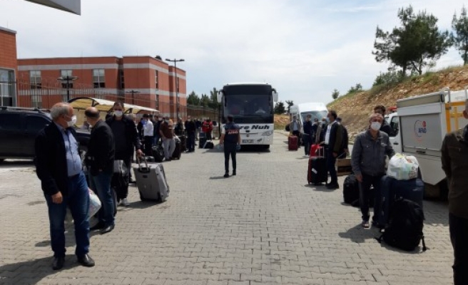 Irak ve Cezayir'den gelen vatandaşlar, Urfa'da karantinaya alındı