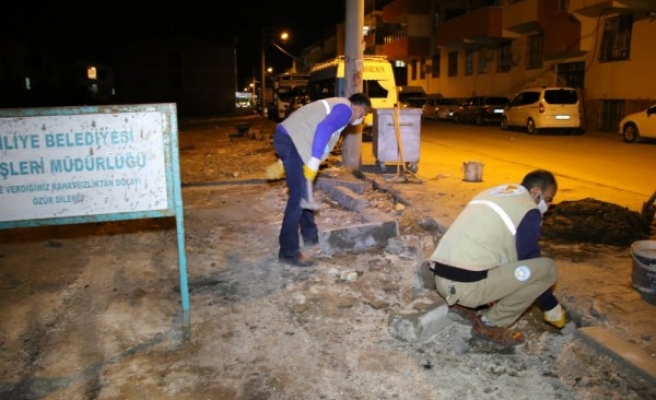 Haliliye'de yağıştan olumuz etkilenen yollar onarılıyor