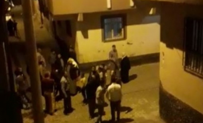Urfa'da iki aile arasında kavga: 2 kişinin kafası kırıldı