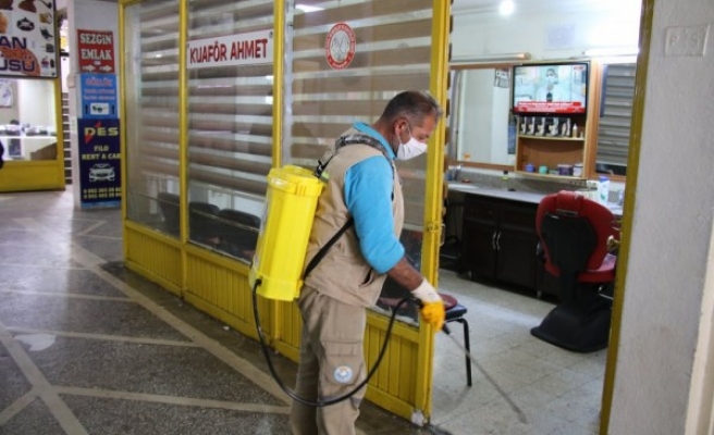 Urfa'da berber ve kuaförlerde hazırlık başladı