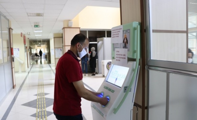 Hükümet Konağında koronaya ‘otomat’lı tedbir