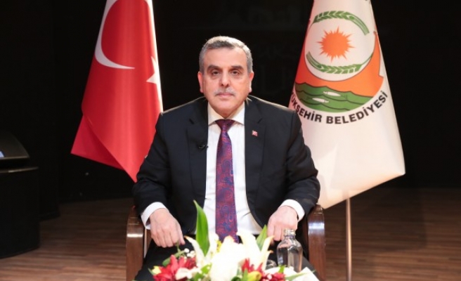 Beyazgül: Anneler berekettir, duadır, ilk öğretmendir...