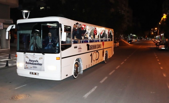 Şanlıurfa sokaklarında tasavvuf konseri verildi