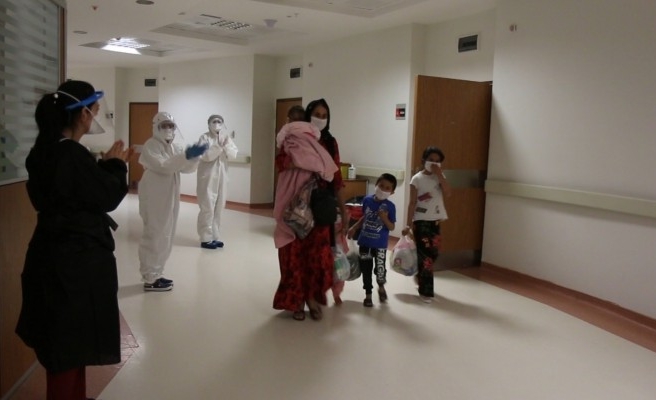 Urfa'nın en küçük korona hastası taburcu edildi