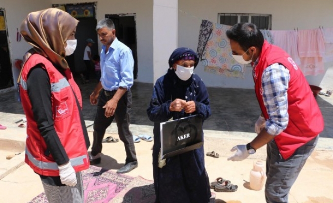 Urfa'da binlerce aileye destek: Başvurular devam ediyor