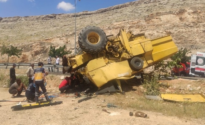 Şanlıurfa'da biçerdöver devrildi: 1 ölü, 2 yaralı!