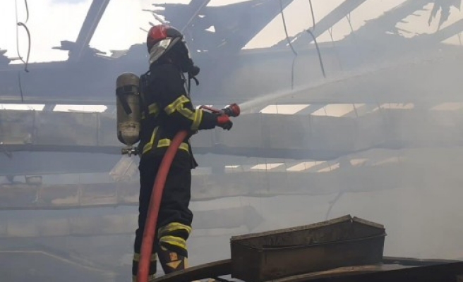 Şanlıurfa OSB'deki bir fabrikada yangın çıktı